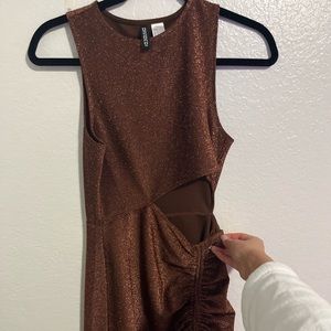 H&M Sparkly Runched Brown Midi Dress. Size: Small